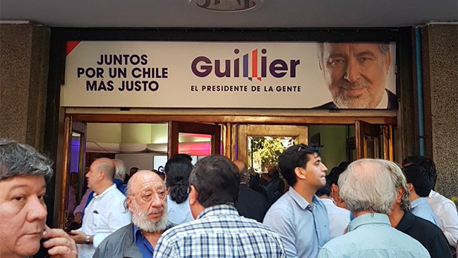 El guiño a Longueira en el nuevo slogan de Alejandro Guillier