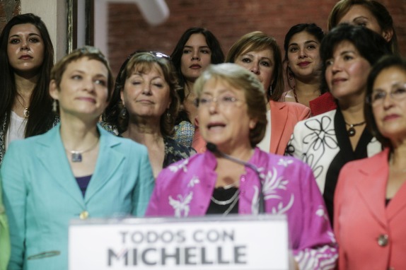 Michelle Bachelet Camila Vallejo