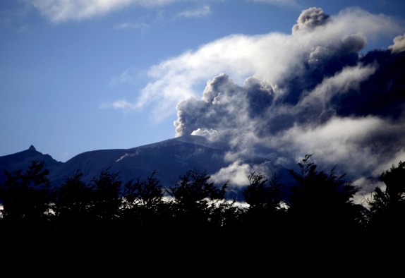 LAGO CHAPO: Volcán Calbuco