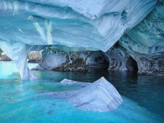 the_marble_caves_of_patagonia_chile_1997345588.1680x0