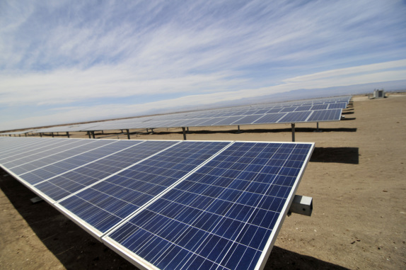 Ministro de Energia inaguro la Planta Fotovoltaica "Pozo Almonte Solar"