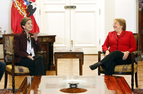 Michelle Bachelet recibe  a la nueva directiva del Partido Socialista