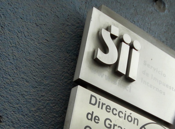 Funcionarios del SII denuncian conflicto de intereses al interior del organismo