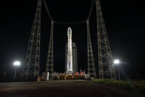 Fully_assembled_Vega_VV05_carrying_Sentinel-2A_ready_for_launch