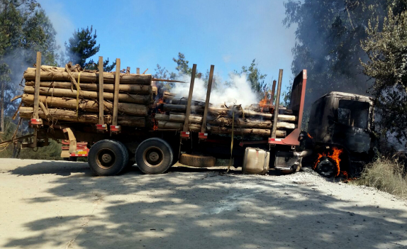CONTULMO:Quema de camion en la provincia de Arauco