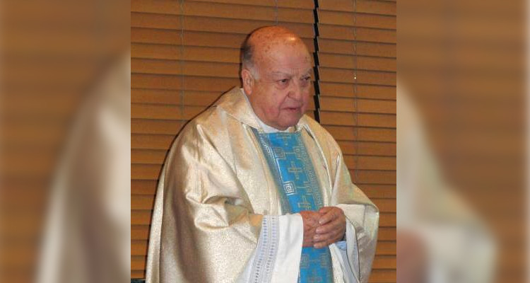sacerdote Hugo Márquez