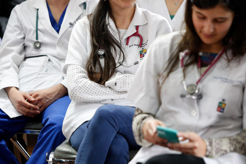 Colegio Médico anuncia paro nacional de 2.500 profesionales por incumplimiento del Gobierno