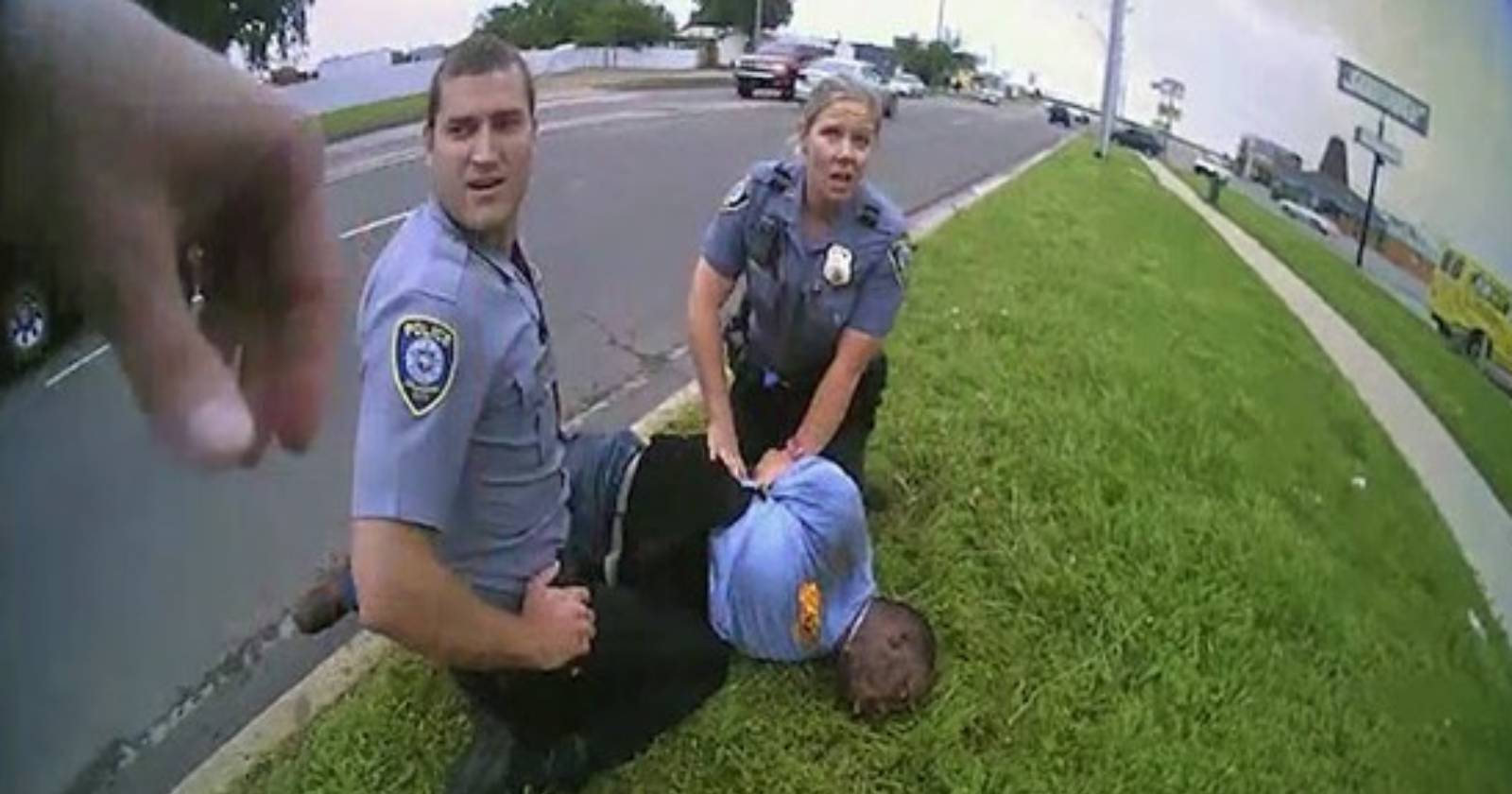 policía asfixia hombre Oklahoma