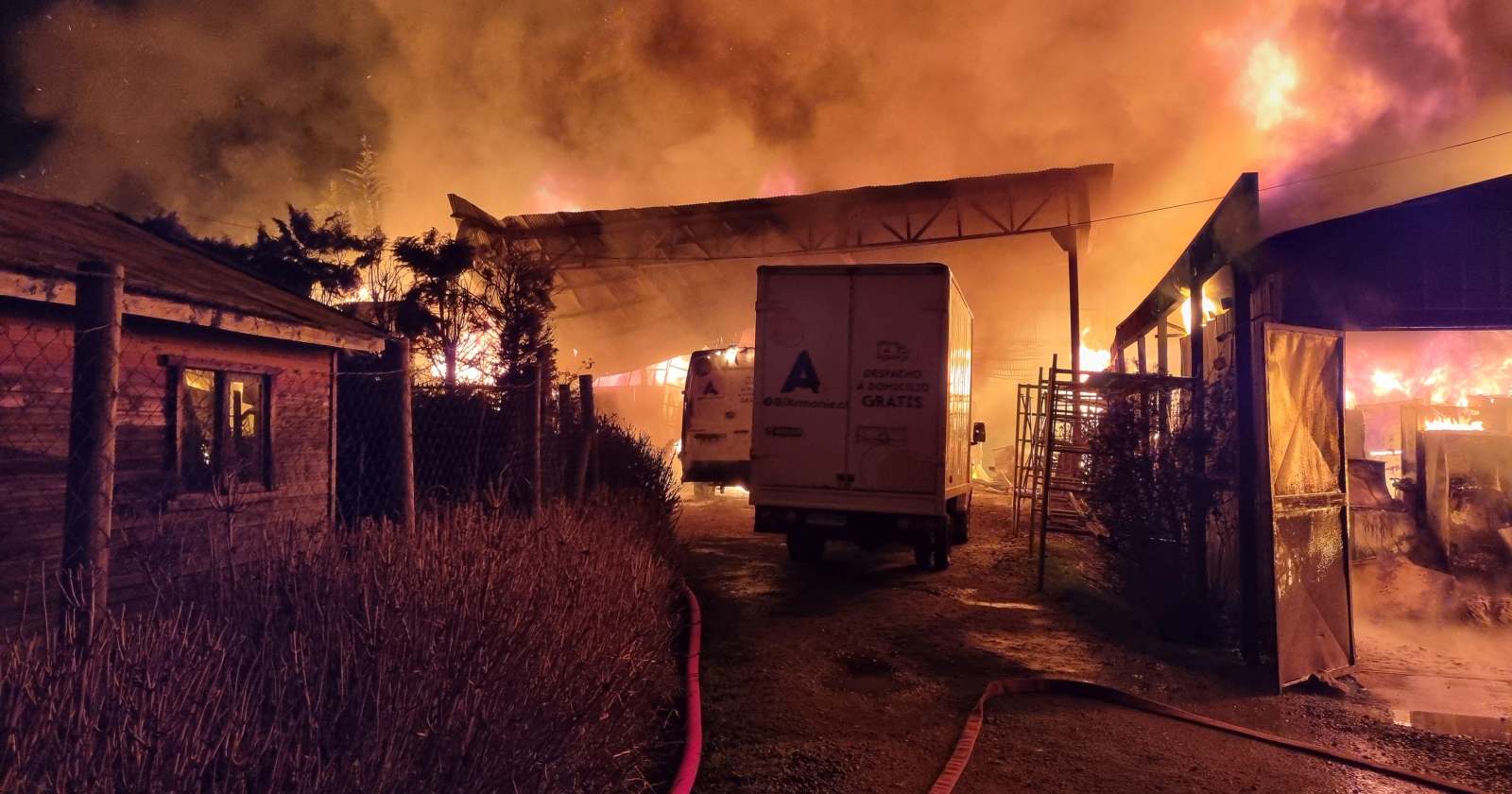 atentado incendiario Cañete