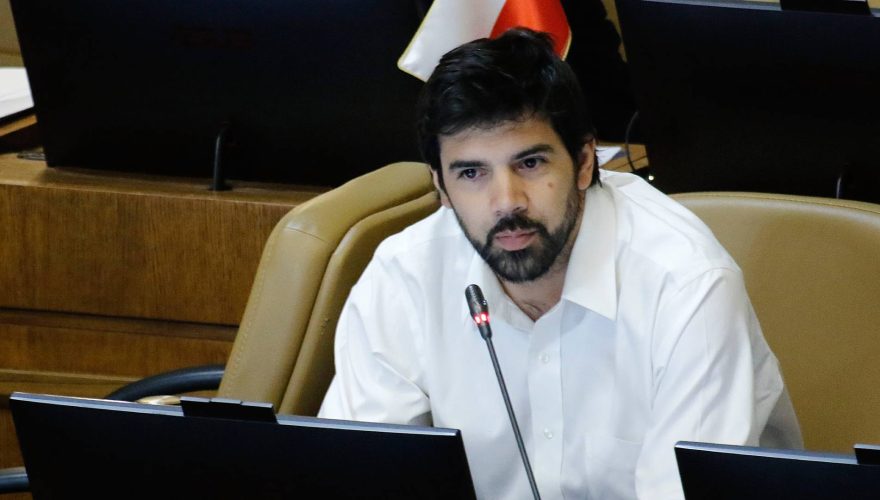 Diputado Joaquín Lavín es nombrado en formalización de Cathy Barriga
