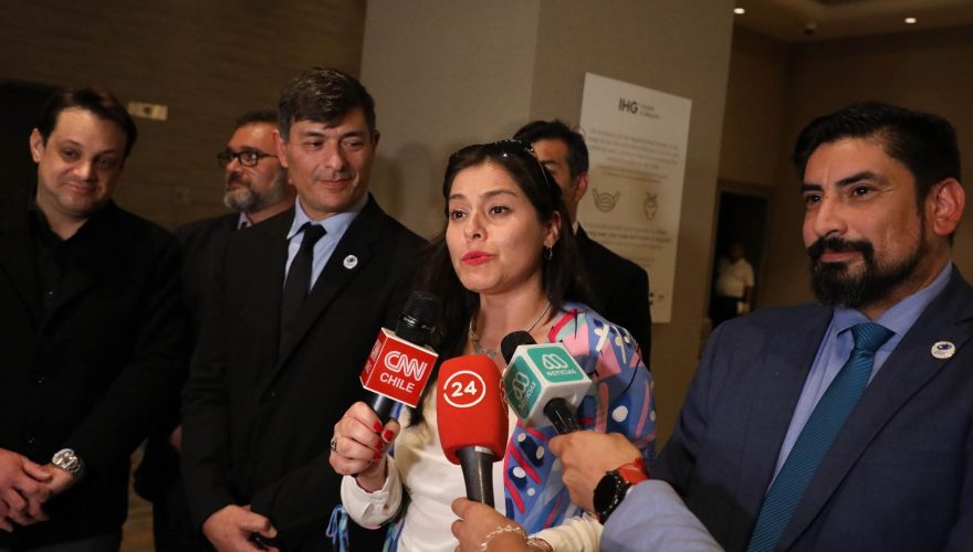 Karen Medina se querella por fraude al Fisco en el PDG