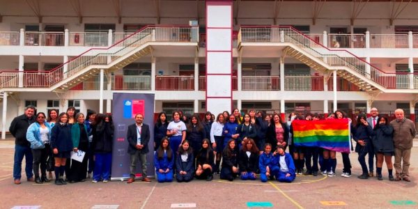 ley de identidad de género colegios transexual estudiantes trans