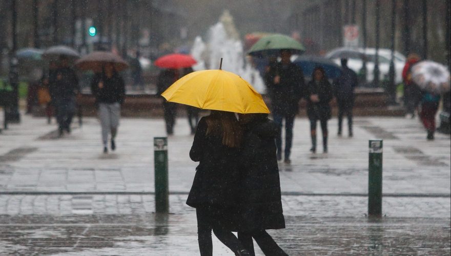 Lluvia en Santiago